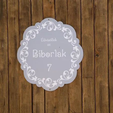 Apartamento Bíborlak 7